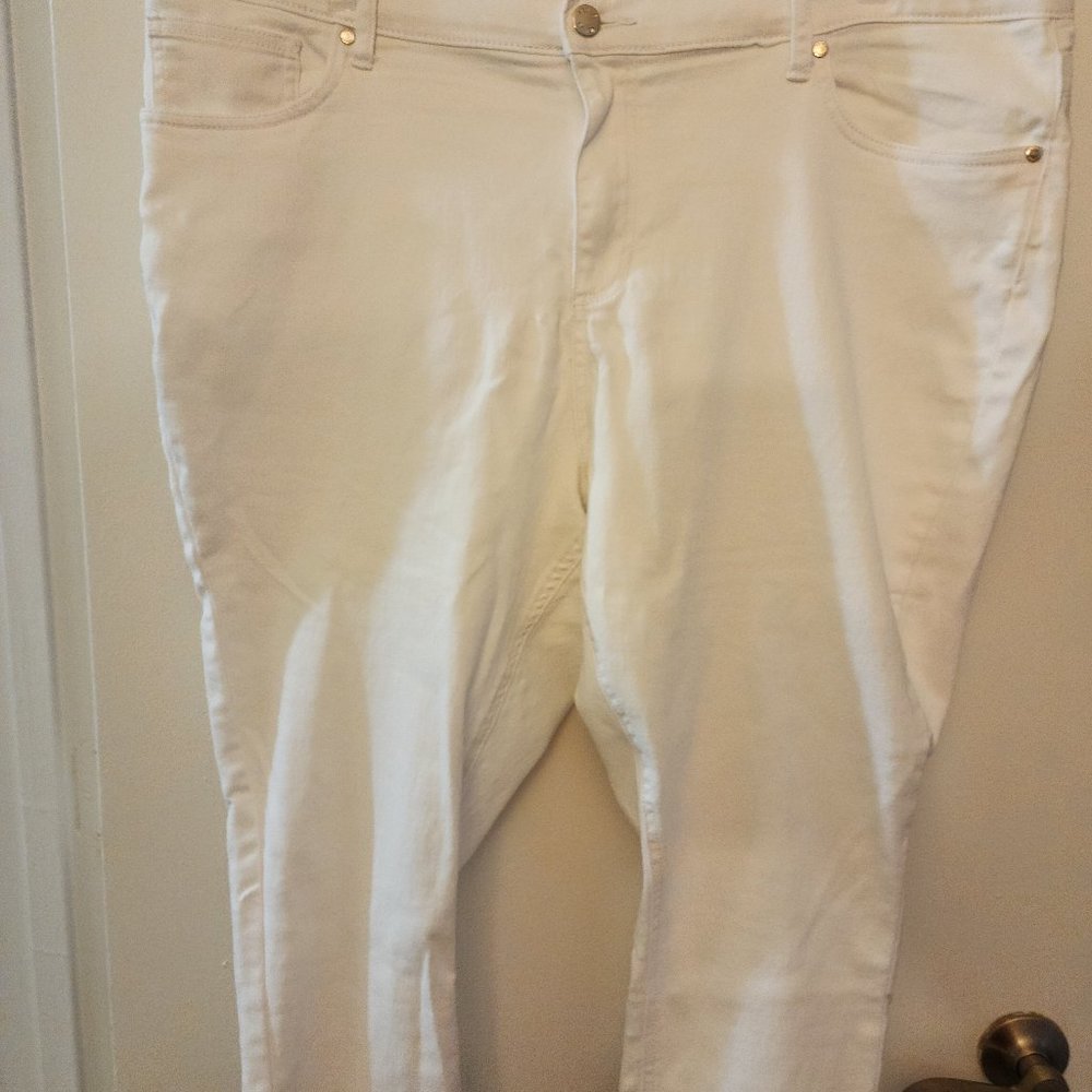 Womens Plus Size White Denim Capris